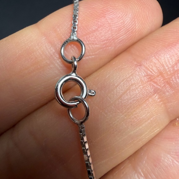 Silver Jerusalem Cross that opens to necklace - Picture 8 of 15